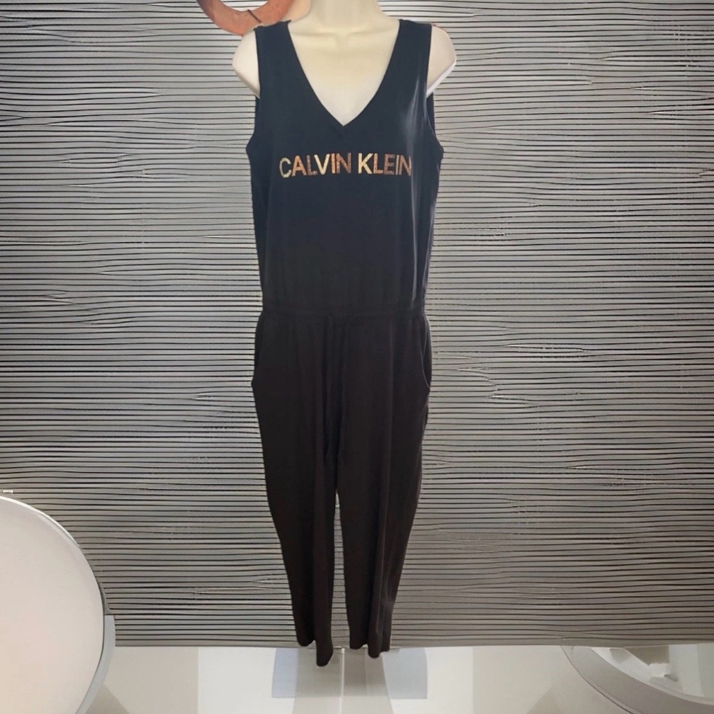 Calvin Klein Black, V-Neck Cotton Jumpsuit Jogger w/Pockets Size Medium w/ Bling